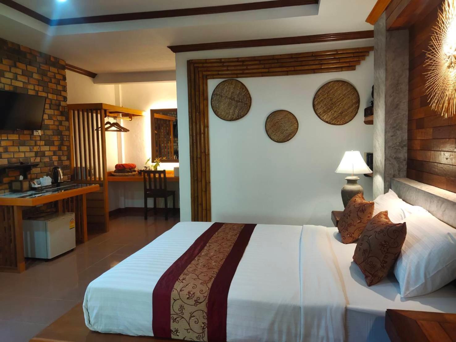Lanta Riviera Beach Resort Koh Lanta Exterior photo
